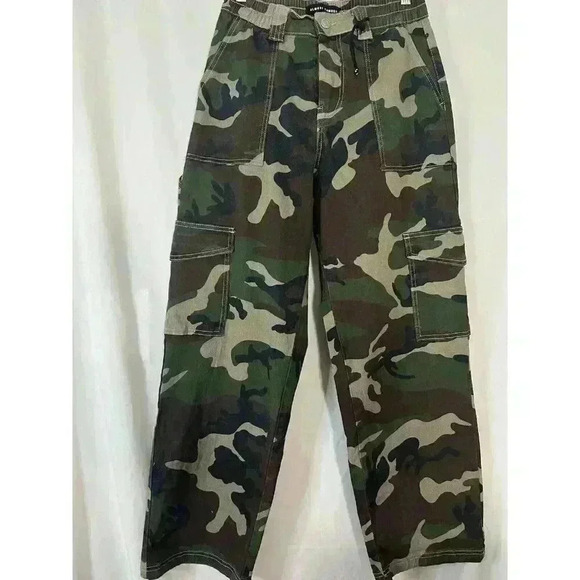 Almost Famous Crave Fame Juniors' High-Rise Utility Cargo Skater Pants‎ size M - Picture 1 of 11